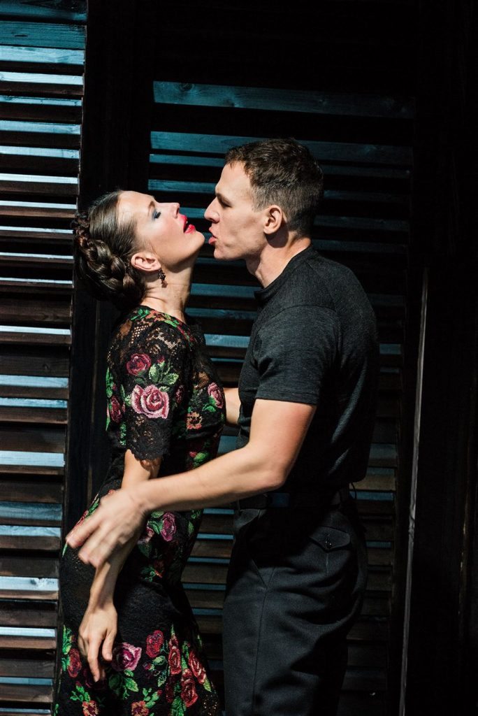 Fäder och söner på Dramaten – fascinerande och tankeväckande