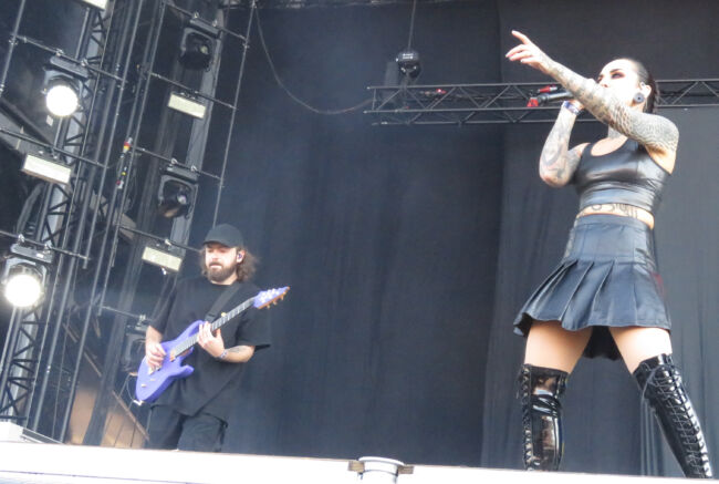 Gitarristen Roman Ibramkhalilov och sångerskan "Tati" Shmailyuk